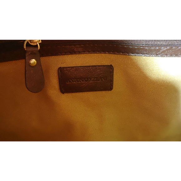 Antonio Melani Zebra Striped Canvas Tote w. Leather Trim - Picture 11 of 13